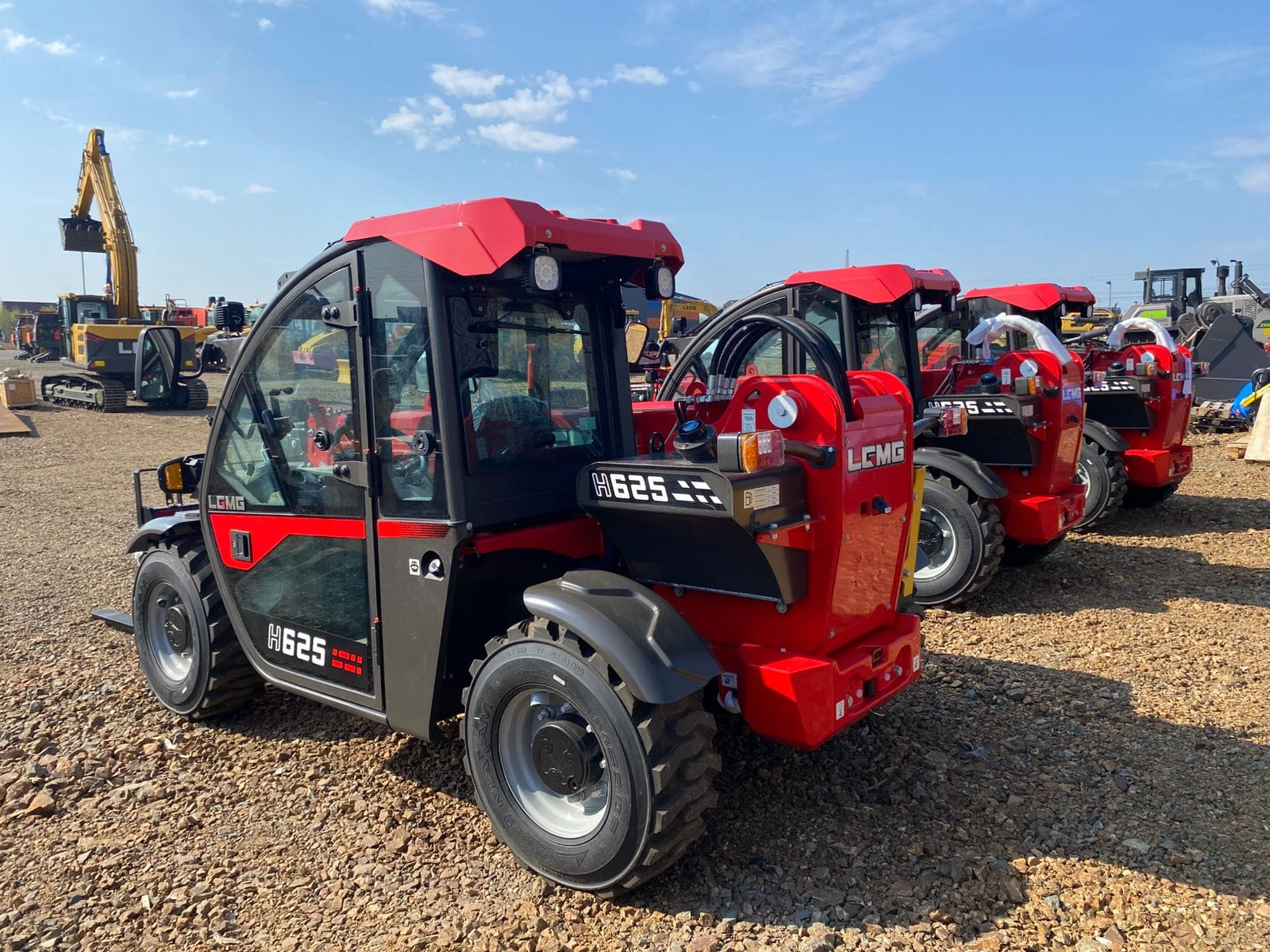 Телескопический погрузчик LGMG H625