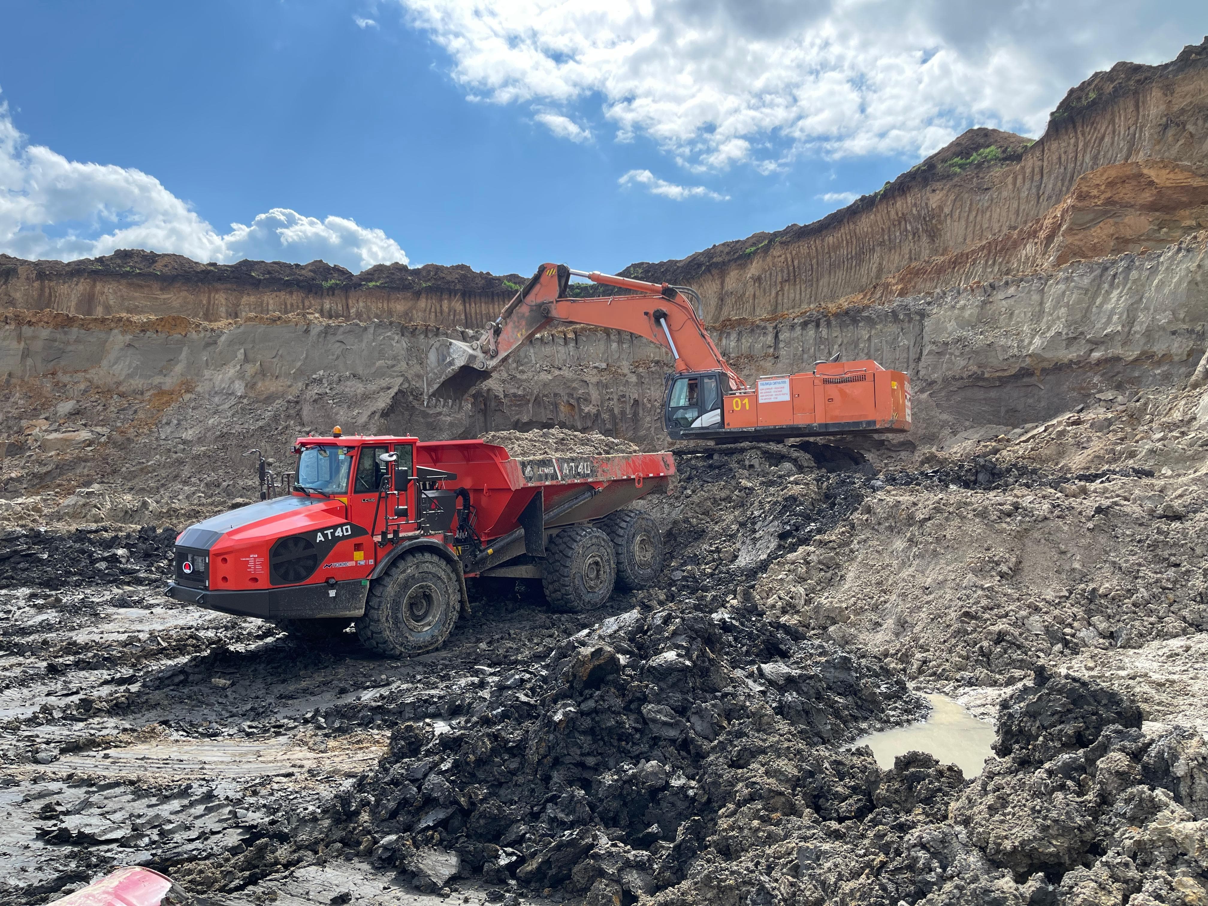 Самосвал с шарнирно-сочлененной рамой LGMG AT40 (скальный кузов)