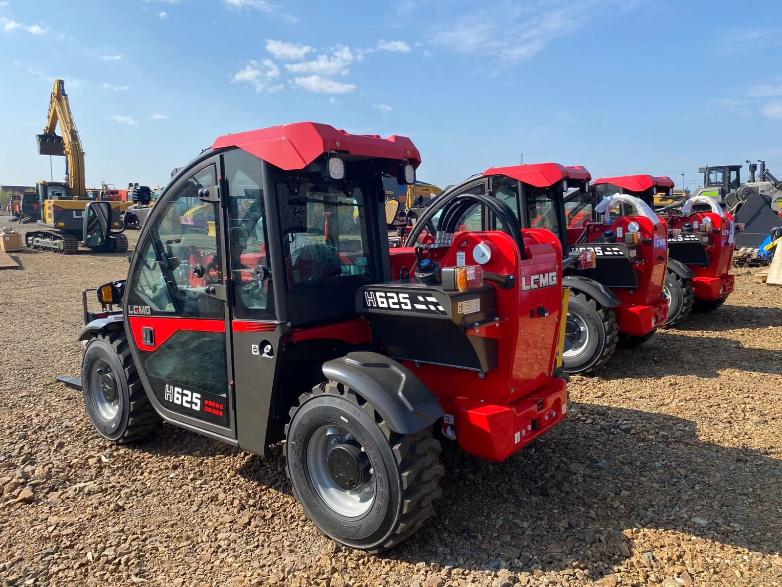 Телескопический погрузчик LGMG H625